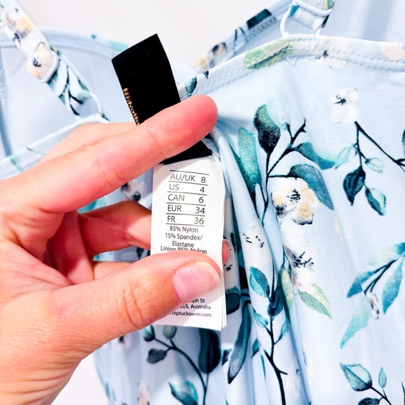 NIP TUCK – Light blue floral one-piece swimsuit * - Picture 8 of 9